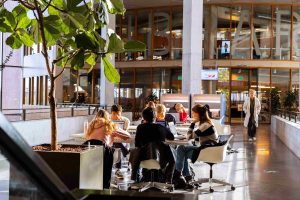 perfect spot WUR for student chat