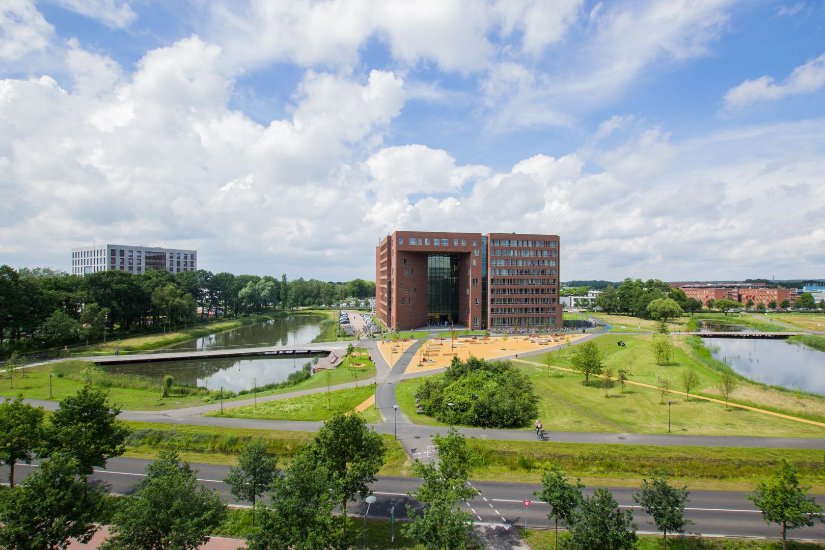 How is WUR organised: chair groups and research institutes ...