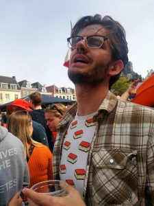 Fun outfit example for King's Day