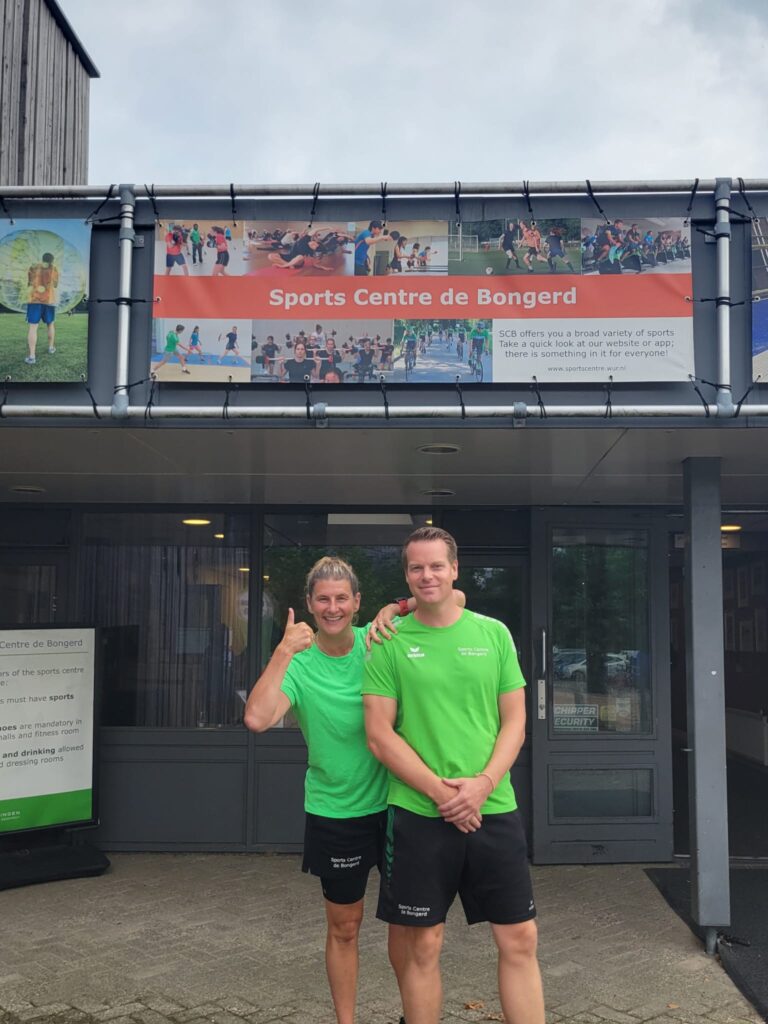 Ingi (left) &amp; Tijmen (right) at the entrance of De Bongerd.