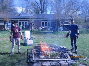 Grilling calçots